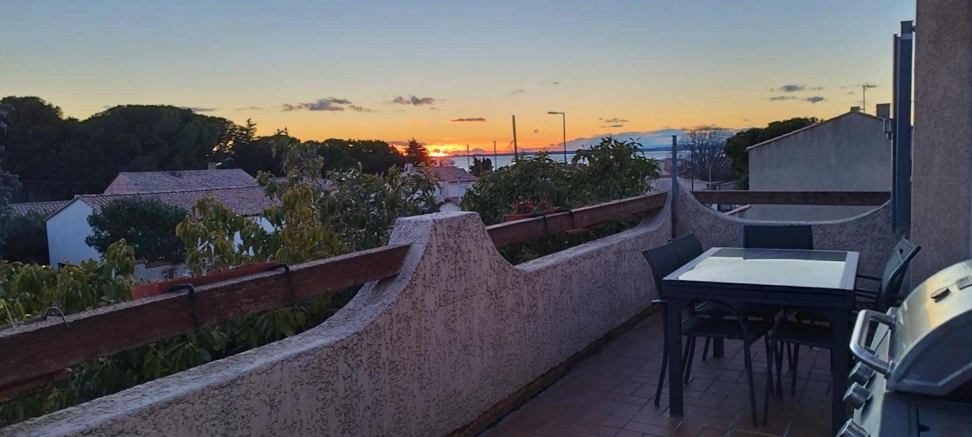 Appartement T3 Spacieux Avec Vue Sur L'Etang De Thau Au 1Er Etage D'Une Villa - Entree Independante Sete Bagian luar foto